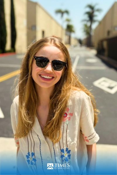 How Old Is Nell Fisher