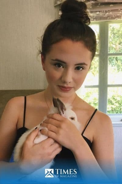 Lily Mo Sheen